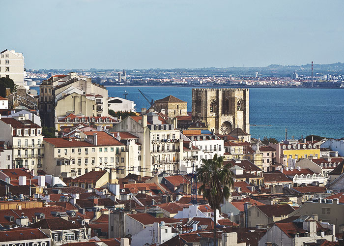 Blick vom Miradouro de São Pedro de Alcântara