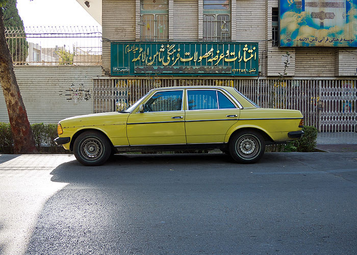 Einer alter Mercedes in Isfahan