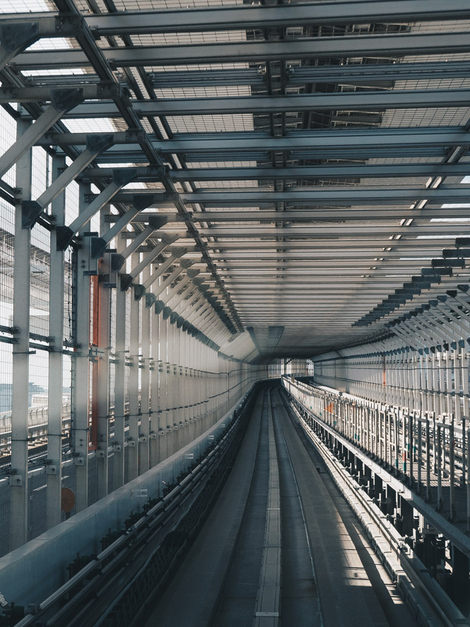 Yurikamome Line von der Toyosu Station zur Shimbashi Station