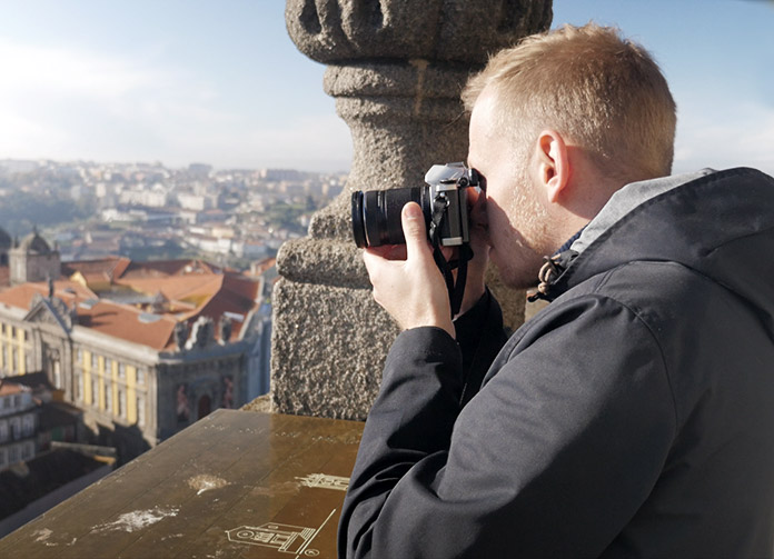 Ich in Porto mit der Olympus OM-D E-M10 und dem Objektiv Olympus M.Zuiko Digital ED 40-150mm F4‑5.6