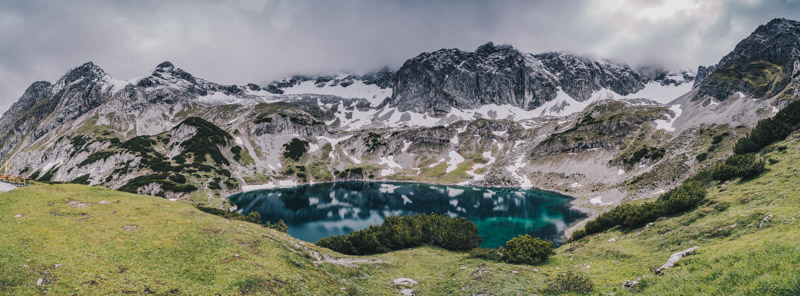 Blick von der Coburger Hütte auf den Drachensee